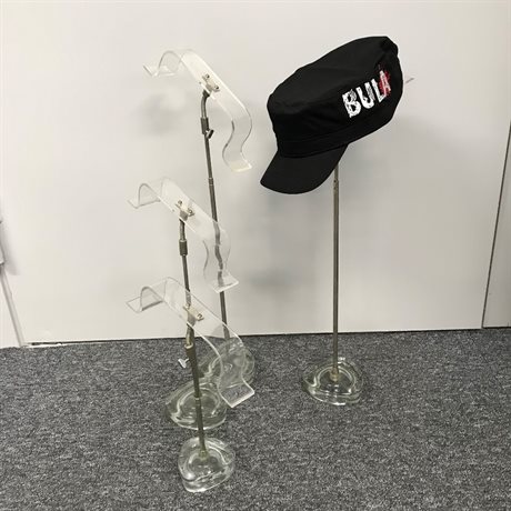Hattställ med glasfot