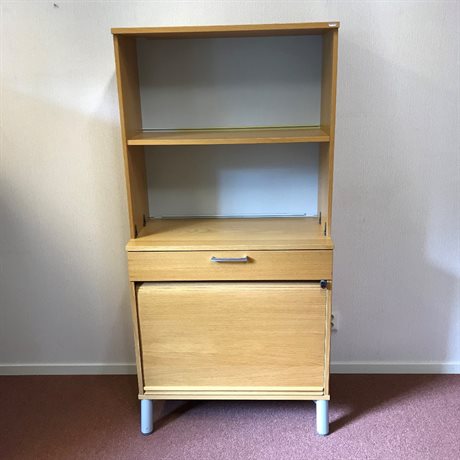 Hylla ekfanér med jalusi och låda