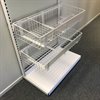 Butiksinredning fem sektioner komplett med korgar