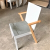 Karmstol ljusgrå/björk med grå/svart sits