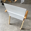 Karmstol ljusgrå/björk med grå/svart sits