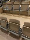 Fällstol beige plast väggmontering